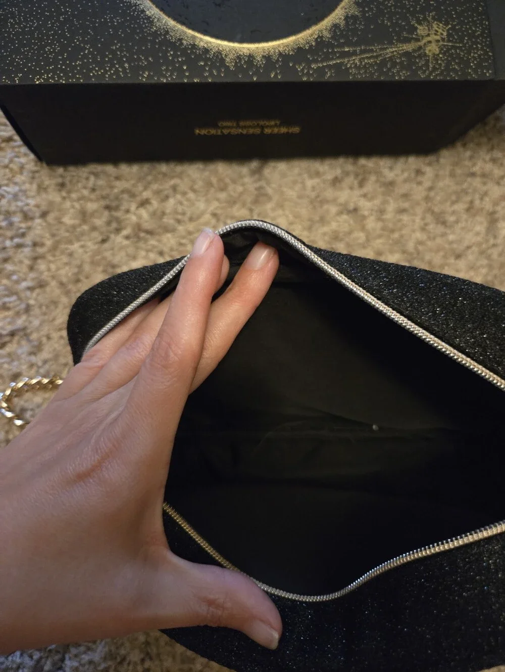 💖CHANEL Black Puch with Gold Chain